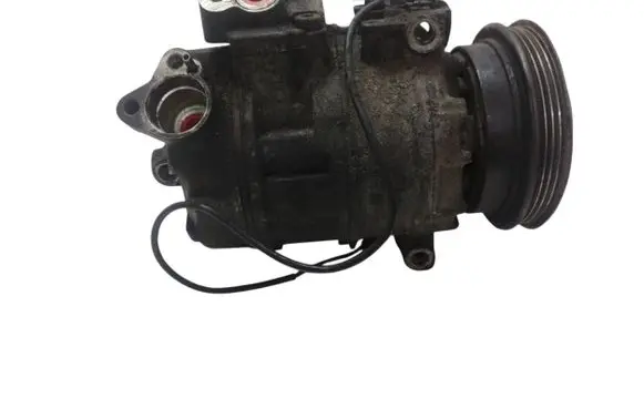 Volkswagen PASSAT B5.5 Air conditioning (A/C) compressor (pump) 8D0260808 4472208180 04C40034