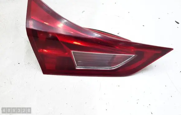Toyota Auris E180 Tailgate rear/tail lights