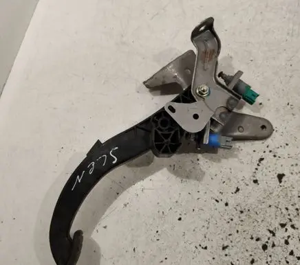 Clutch pedal