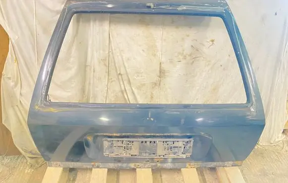 Mercedes-Benz E W124 Tailgate/trunk/boot lid BLUEBLACKMETALLICPAINT199U