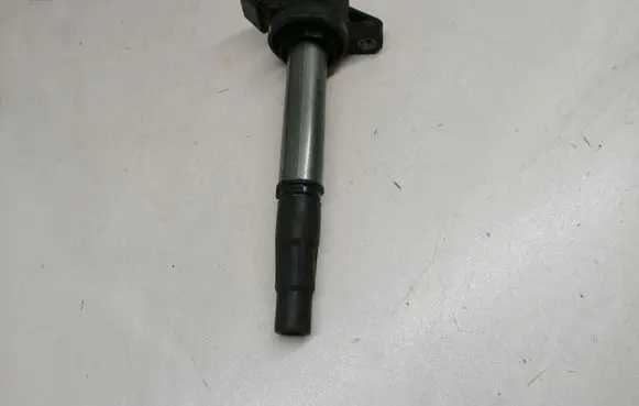 Toyota Auris E180 High voltage ignition coil 10R035444