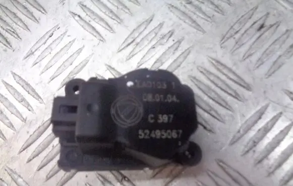 Alfa Romeo 147 A/C air flow flap actuator/motor 52495067
