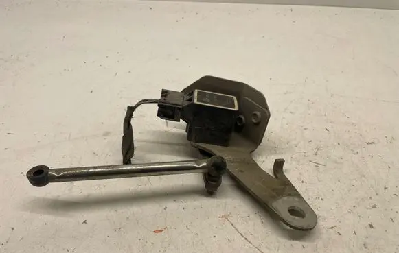 BMW 5 E60 E61 Headlight/headlamp level sensor 6784694 6774595