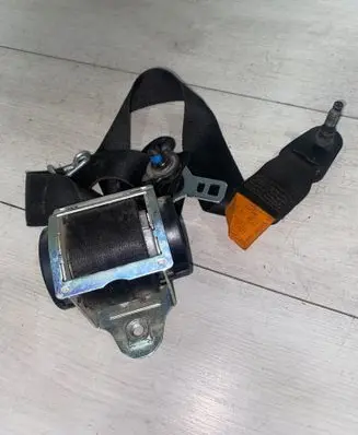 Ford Focus C-MAX Front seatbelt 601597400D 050929