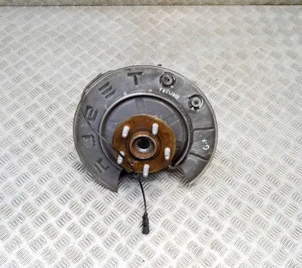 Rear wheel hub