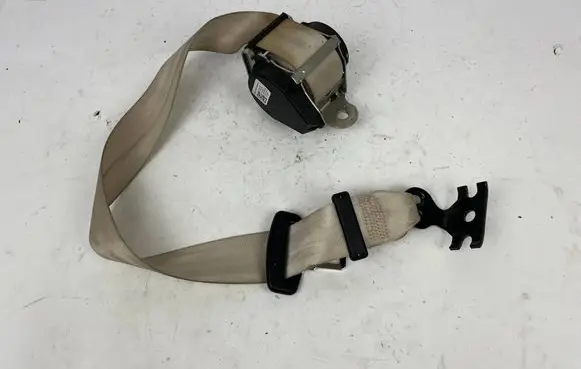 Maserati Quattroporte Middle seatbelt (rear) 6700125130 625964600