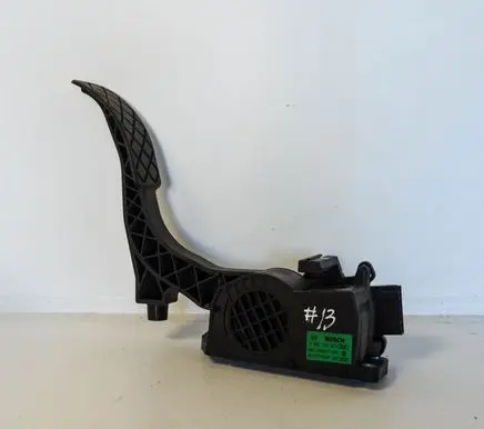 Volkswagen Polo Accelerator throttle pedal