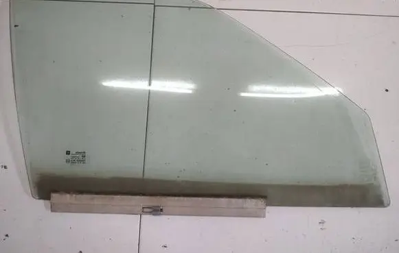 Opel Astra F Front door window glass four-door AS2