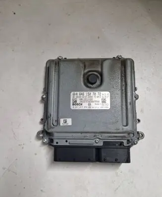 Mercedes-Benz Vito Viano W639 Engine control unit/module A6461507072 0281015060