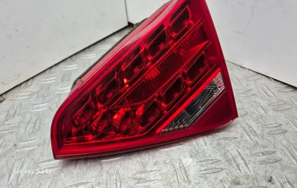 Audi A5 8T 8F Tailgate rear/tail lights 8T0945094A