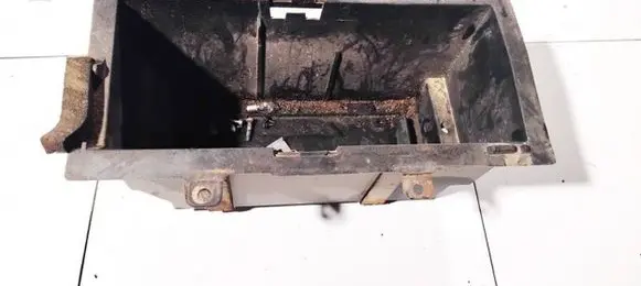 Battery box tray