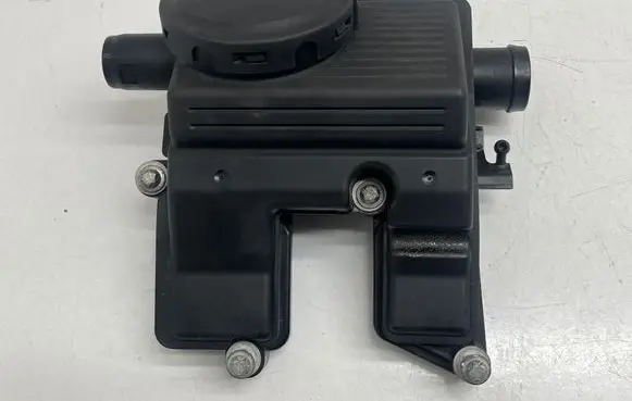 Porsche Panamera (970) Oil breather separator 94810713522 AS801M02