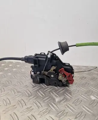 Audi A8 S8 D3 4E Rear door lock 4E0839016