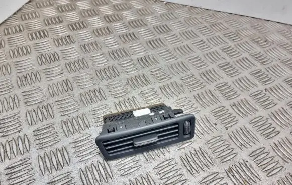 Mercedes-Benz E W212 Dashboard side air vent grill/cover trim A2128301154