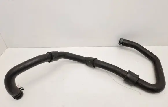 Volkswagen Tiguan Engine coolant pipe/hose 3Q0121058B