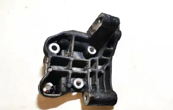 Fiat Bravo - Brava Engine mounting bracket 7798801