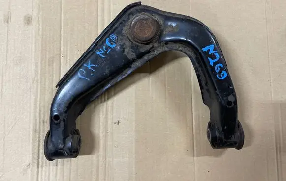 Nissan Navara Front lower control arm/wishbone
