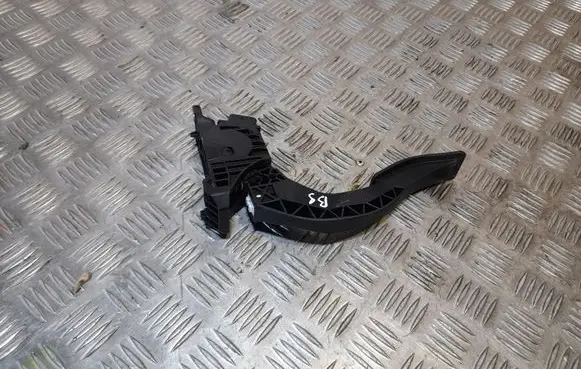 Audi A4 S4 B9 Accelerator throttle pedal 8W1723523