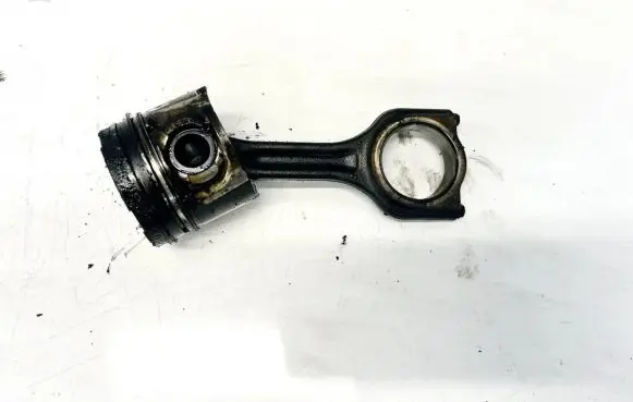 Piston with connecting rod