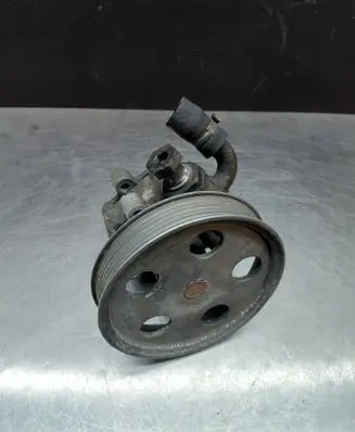Audi A4 S4 B7 8E 8H Power steering pump 8E0145153