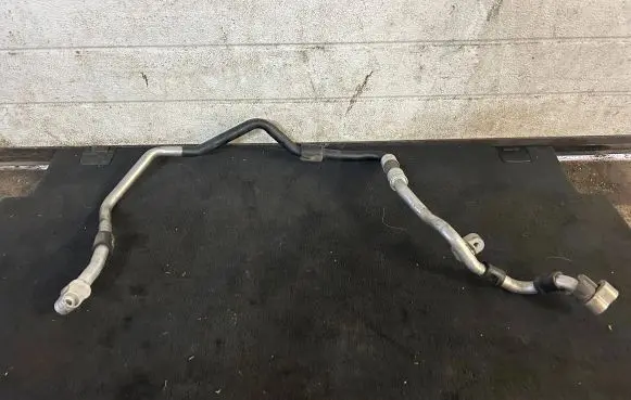 Audi Q7 4L Air conditioning (A/C) pipe/hose 7L6820017E