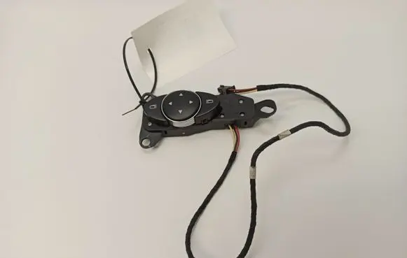 Mercedes-Benz E W211 Wing mirror switch 2118215779