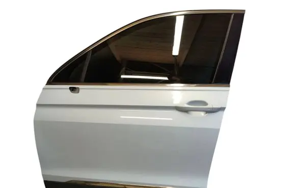 Volkswagen Tiguan Allspace Front door