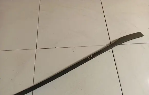 Opel Zafira A Windshield trim 76556MA