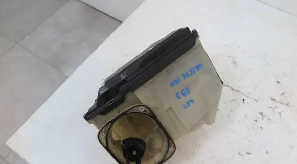 BMW 5 E60 E61 Fuse box cover 7520912