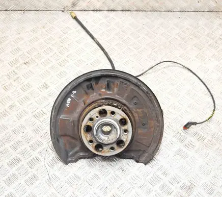 Mercedes-Benz E A207 Rear wheel hub A2309810127
