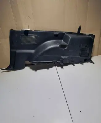 Mitsubishi Pajero Trunk/boot side trim panel MR391242