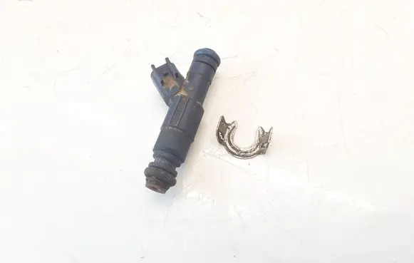 Ford Maverick Fuel injector 0280156162 3M6GBA