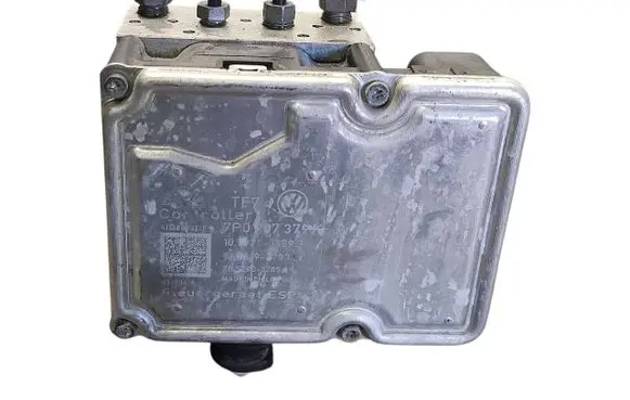 Volkswagen Touareg II ABS Pump 7P0614517K 10021207054 7P0907379K