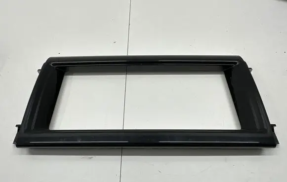 Radio/GPS head unit trim