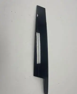 BMW 5 G30 G31 G38 Front door glass trim molding 739012209 16081014 9403739012209