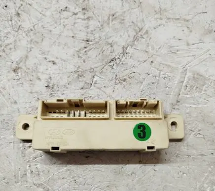 Hyundai i40 Door central lock control unit/module 919402H130 AK61116