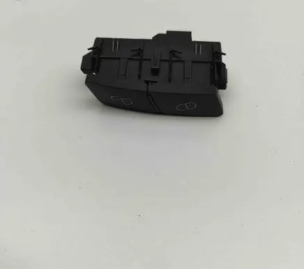 Mercedes-Benz CLA C117 X117 W117 Central locking switch button 10023299 A2049058502