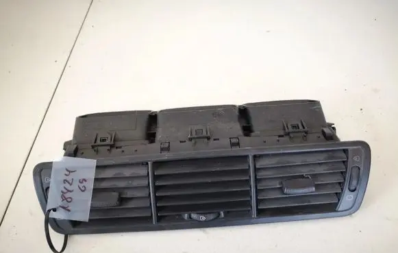 Peugeot 807 Dash center air vent grill 1484107077 1491965077