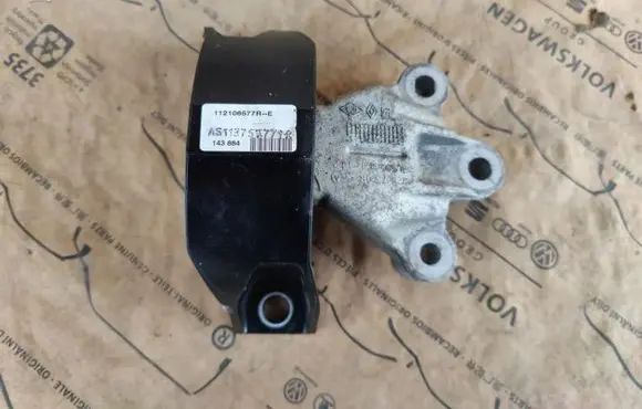 Renault Zoe Engine mount vacuum valve 112106577R