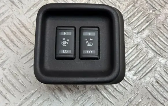 Nissan Juke I F15 Seat heating switch 255003TA1A 255003TA0A