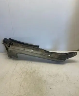 Audi Q7 4L Fender mounting bracket 4L0805175