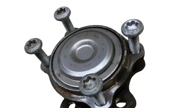 BMW 4 G22 G23 G24 G26 Front wheel ball bearing 6899176 31206899176 6871191