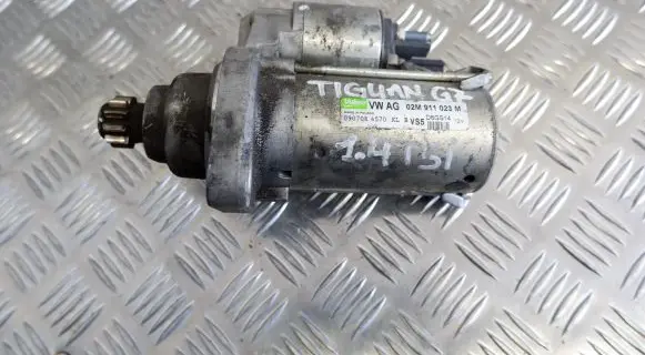Volkswagen Tiguan Starter motor 02M911023M