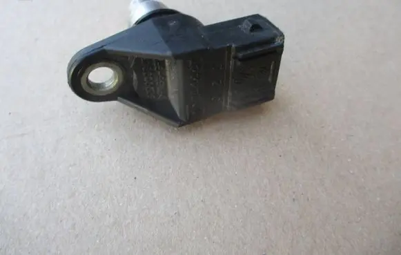 Renault Megane II Camshaft position sensor 8200038472 144447