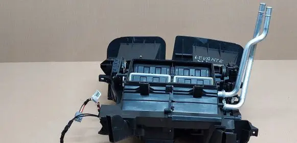 Maserati Levante Interior heater climate box assembly 670034770