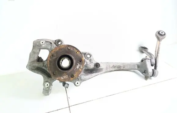 Audi A5 8T 8F Front wheel hub spindle knuckle