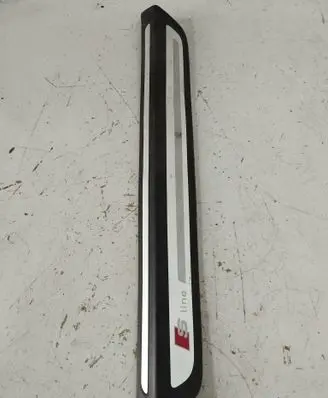 Audi Q5 SQ5 Front sill trim cover 8R0853374C 8R0853374A