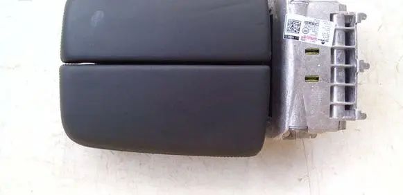 Audi Q7 4M Armrest 4M0864207AD