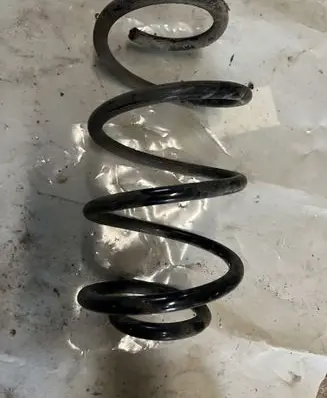 Mercedes-Benz Vito Viano W639 Front coil spring 