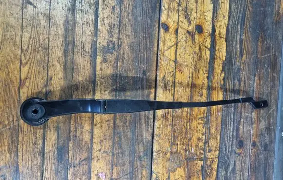 Ford Focus Front wiper blade arm BM5117526BB 97036203